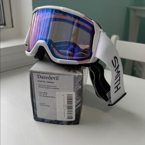 SMITH Daredevil Youth fit - medium Goggles w/ Blue Sensor Lenses